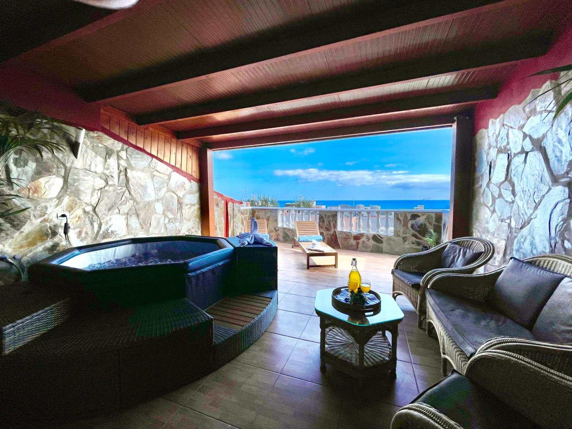 Chabela'S Seaview Penthouse & Spa Лахита Экстерьер фото