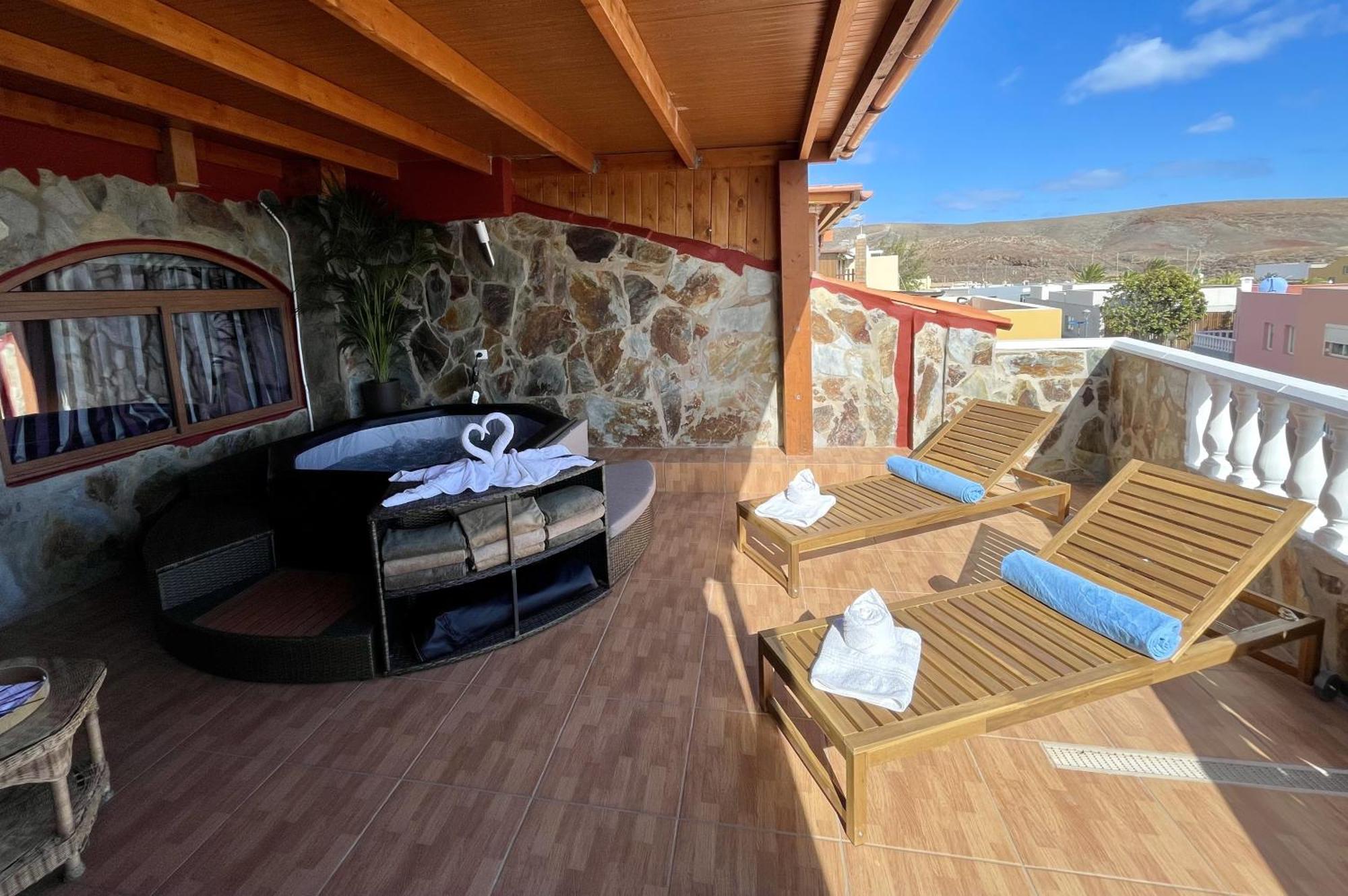 Chabela'S Seaview Penthouse & Spa Лахита Экстерьер фото